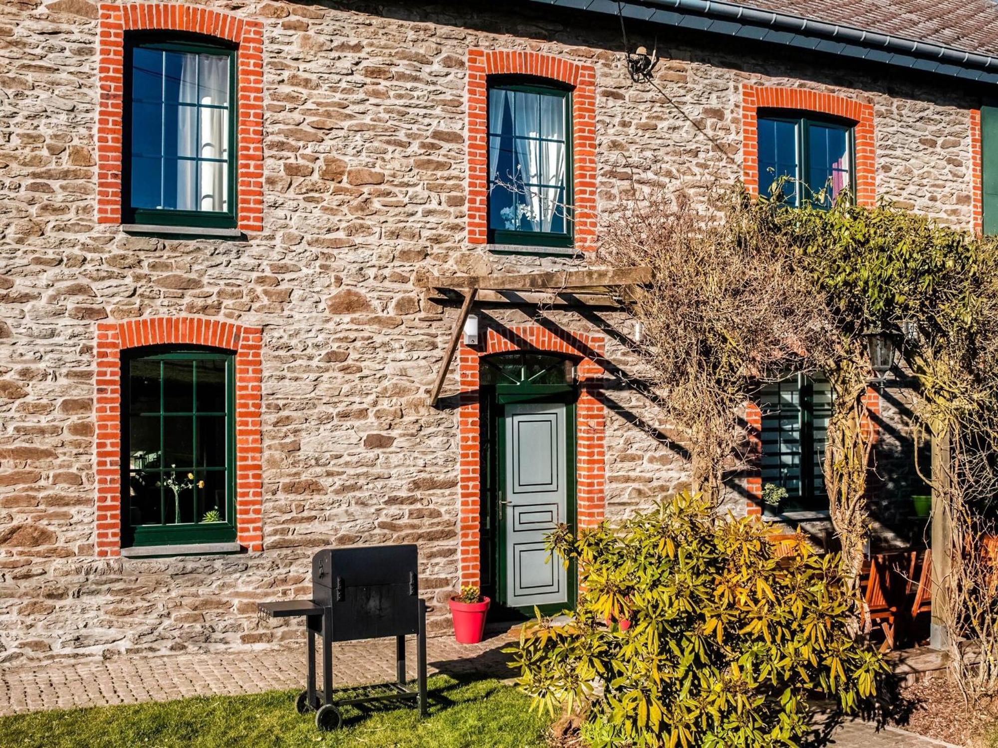 Pretty Farmhouse In Houffalize With Courtyard 外观 照片